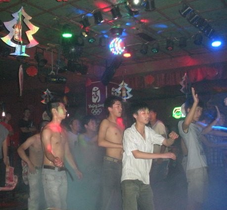 They were working up quite a sweat on the dance floor!